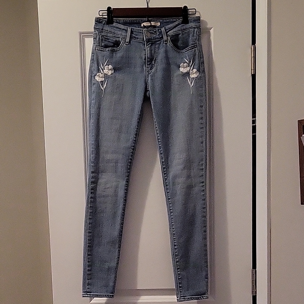 Levi's Light Blue Skinny Jeans with Floral Embroidery